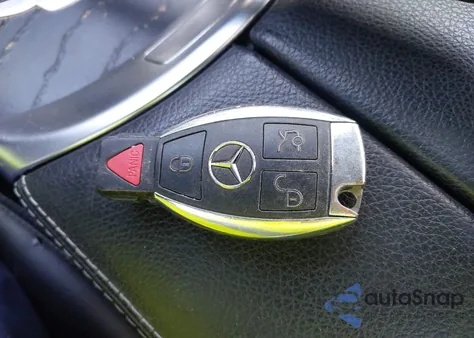 2017 Mercedes-Benz C 300 Sport 4Matic из США, поврежденный, VIN 55SWF4KB0HU206221